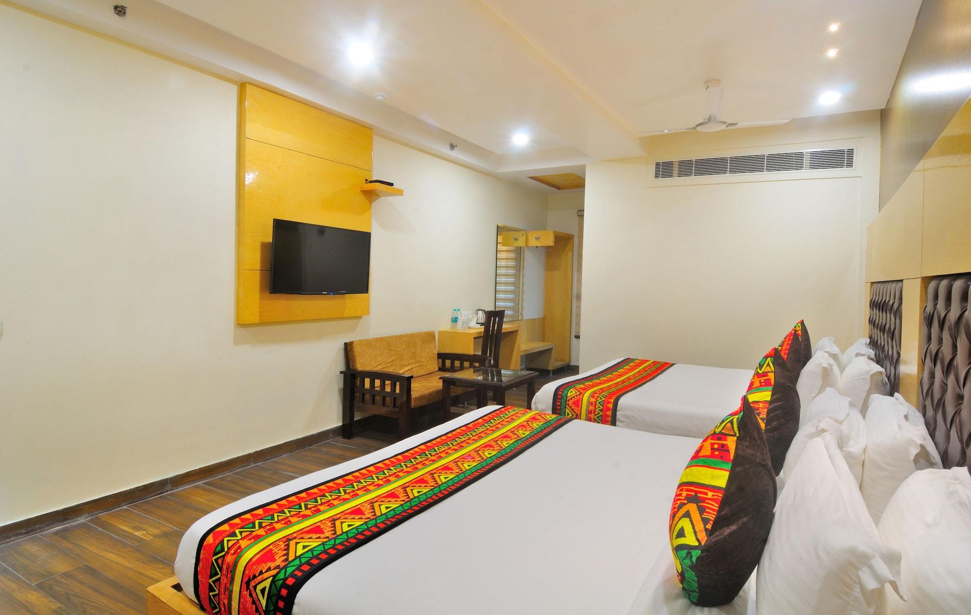 Staybook-Jyoti Mahal A Heritage Hotel New Delhi Extérieur photo