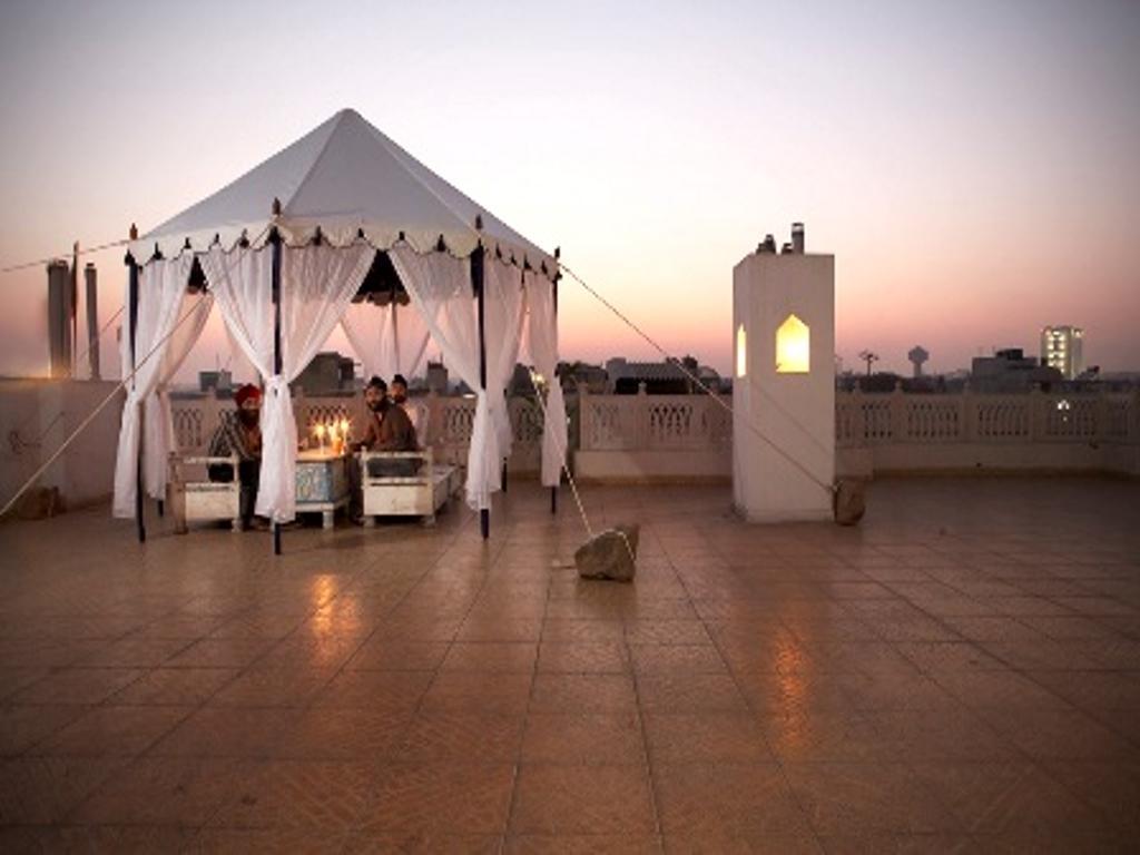 Staybook-Jyoti Mahal A Heritage Hotel New Delhi Extérieur photo